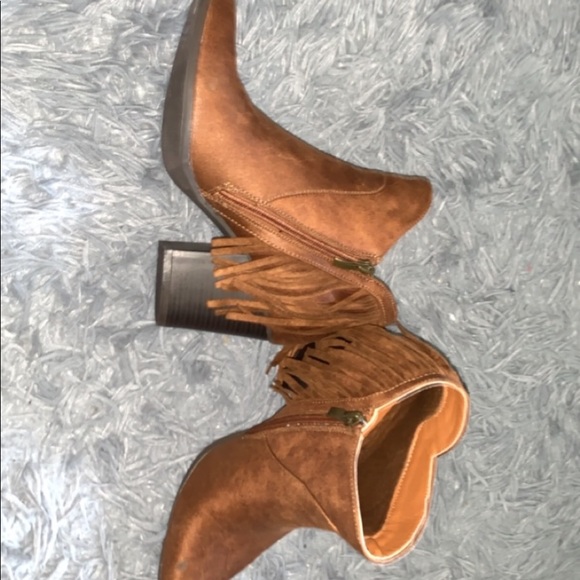 Cute brown booties - Picture 5 of 7